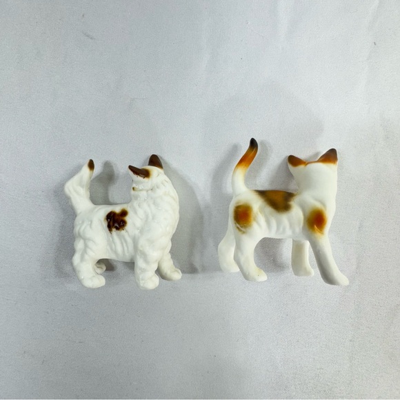 Bone China Calico and Persian Cat Figurines - Picture 4 of 8